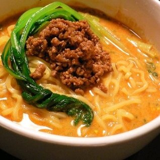 辛さは自由に♪美味しい担担麺